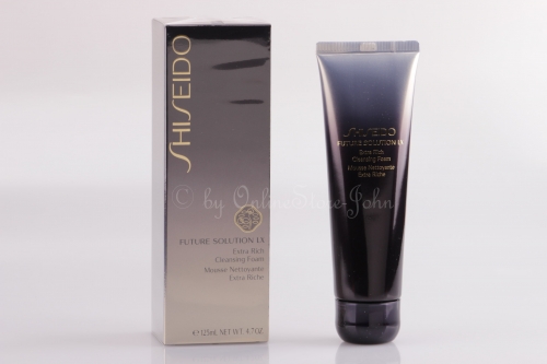 SHISEIDO - Future Solution LX Extra Rich Cleansing Foam 125ml